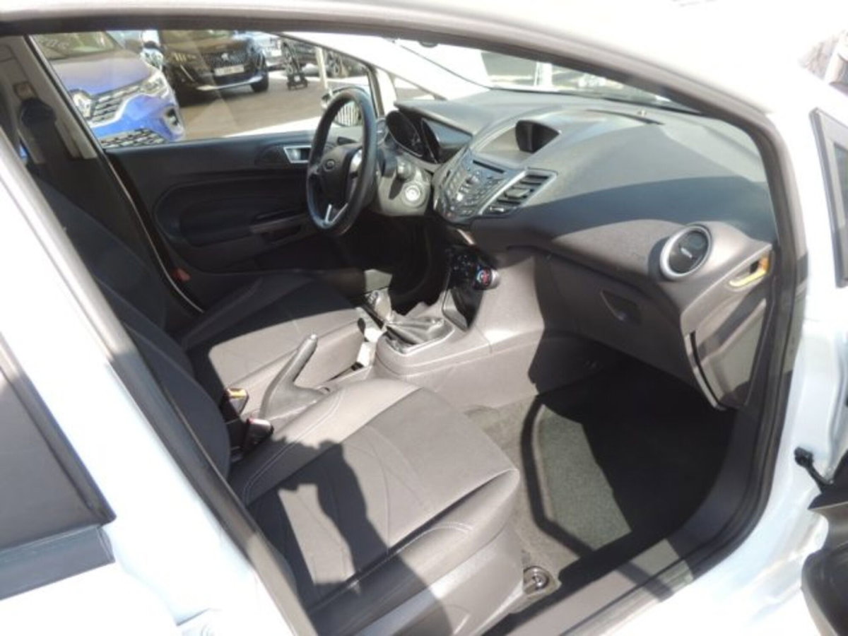 Ford Fiesta Plus 1.5 TDCi 75CV 5 porte (5)
