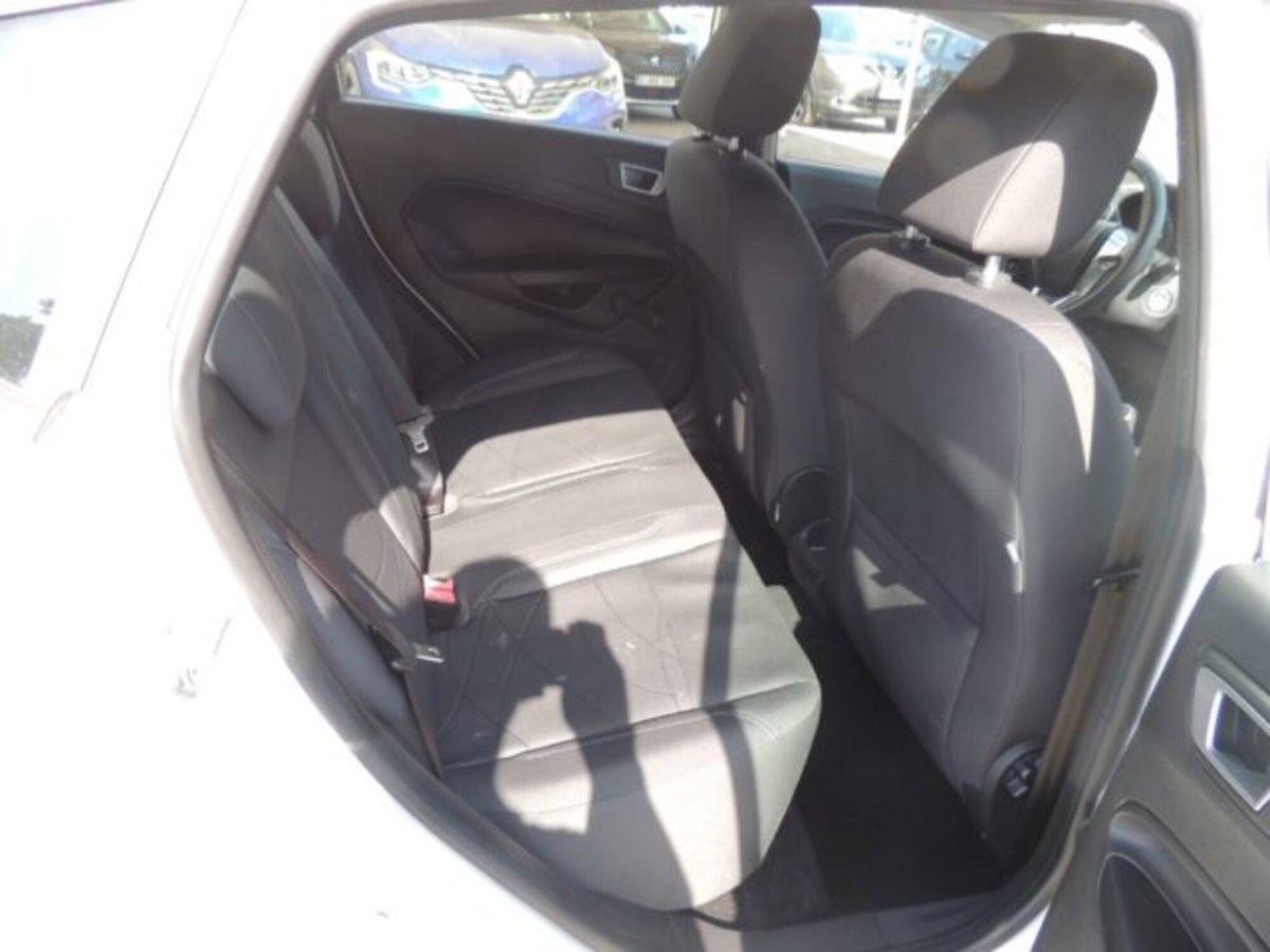 Ford Fiesta Plus 1.5 TDCi 75CV 5 porte (6)