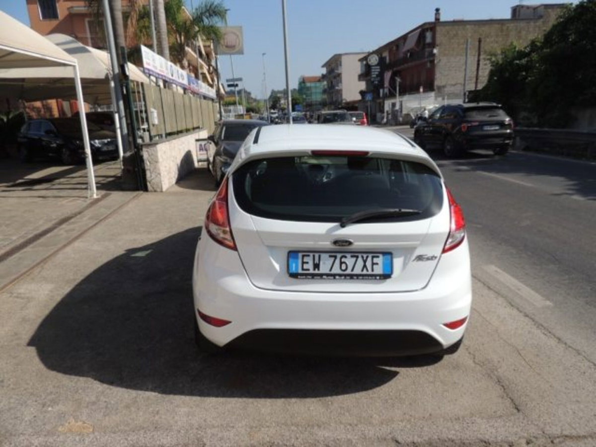 Ford Fiesta Plus 1.5 TDCi 75CV 5 porte (8)