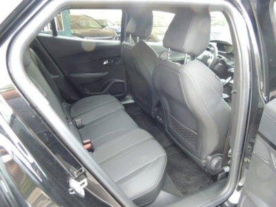 Peugeot 2008 BlueHDi 110 S&S GT (7)