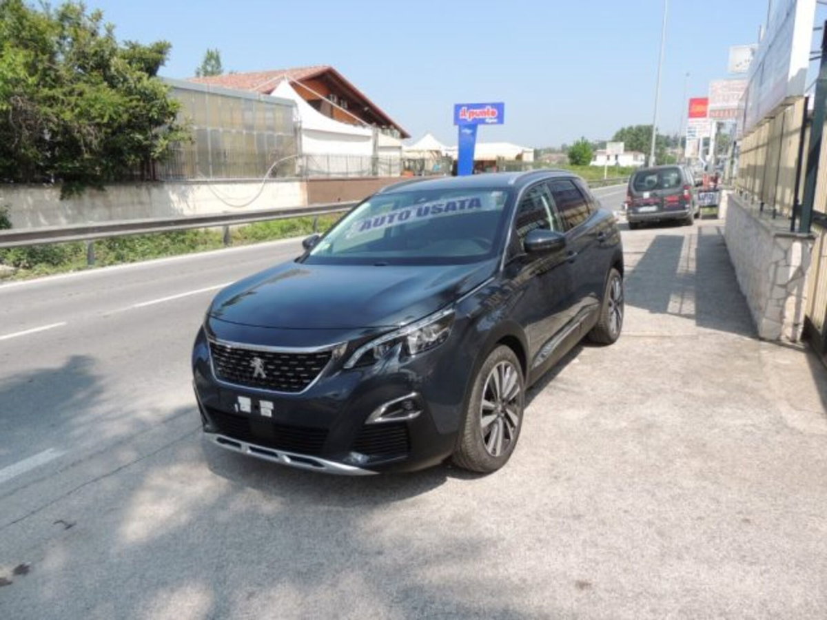 Peugeot 3008 BlueHDi 120 S&S Allure (2)