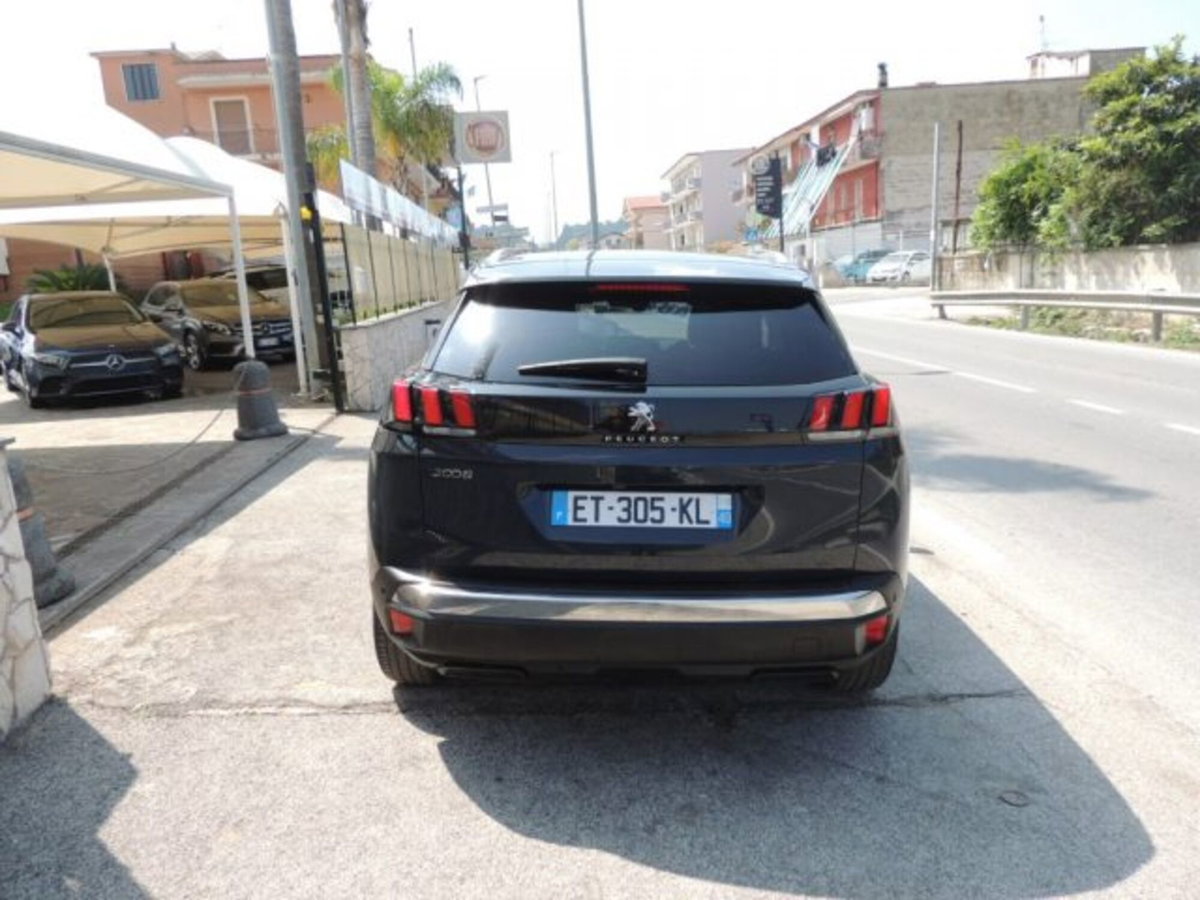 Peugeot 3008 BlueHDi 120 S&S Allure (8)