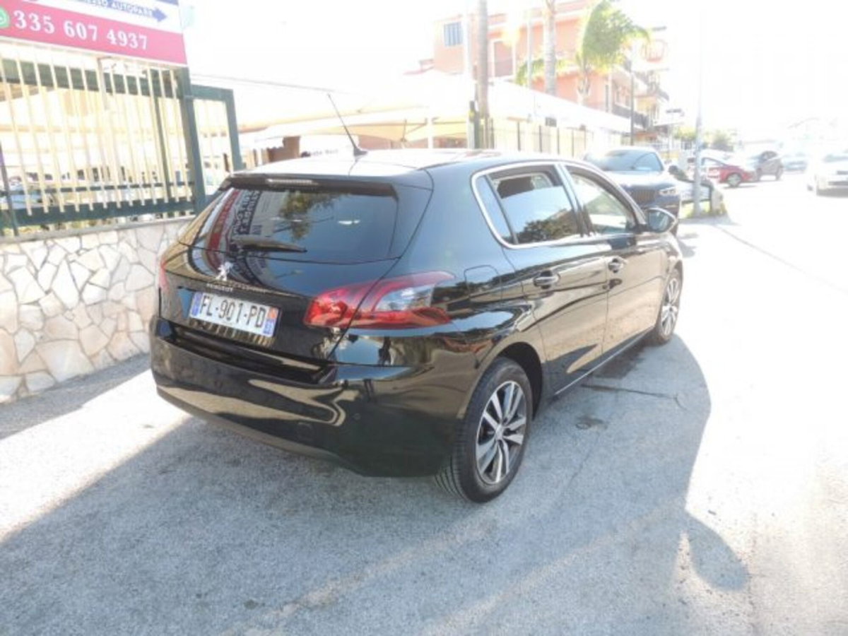 Peugeot 308 BlueHDi 130 S&S Allure (6)