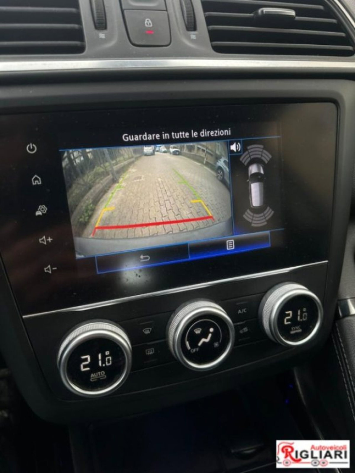 Renault Kadjar dCi 8V 115CV EDC Sport Edition (16)