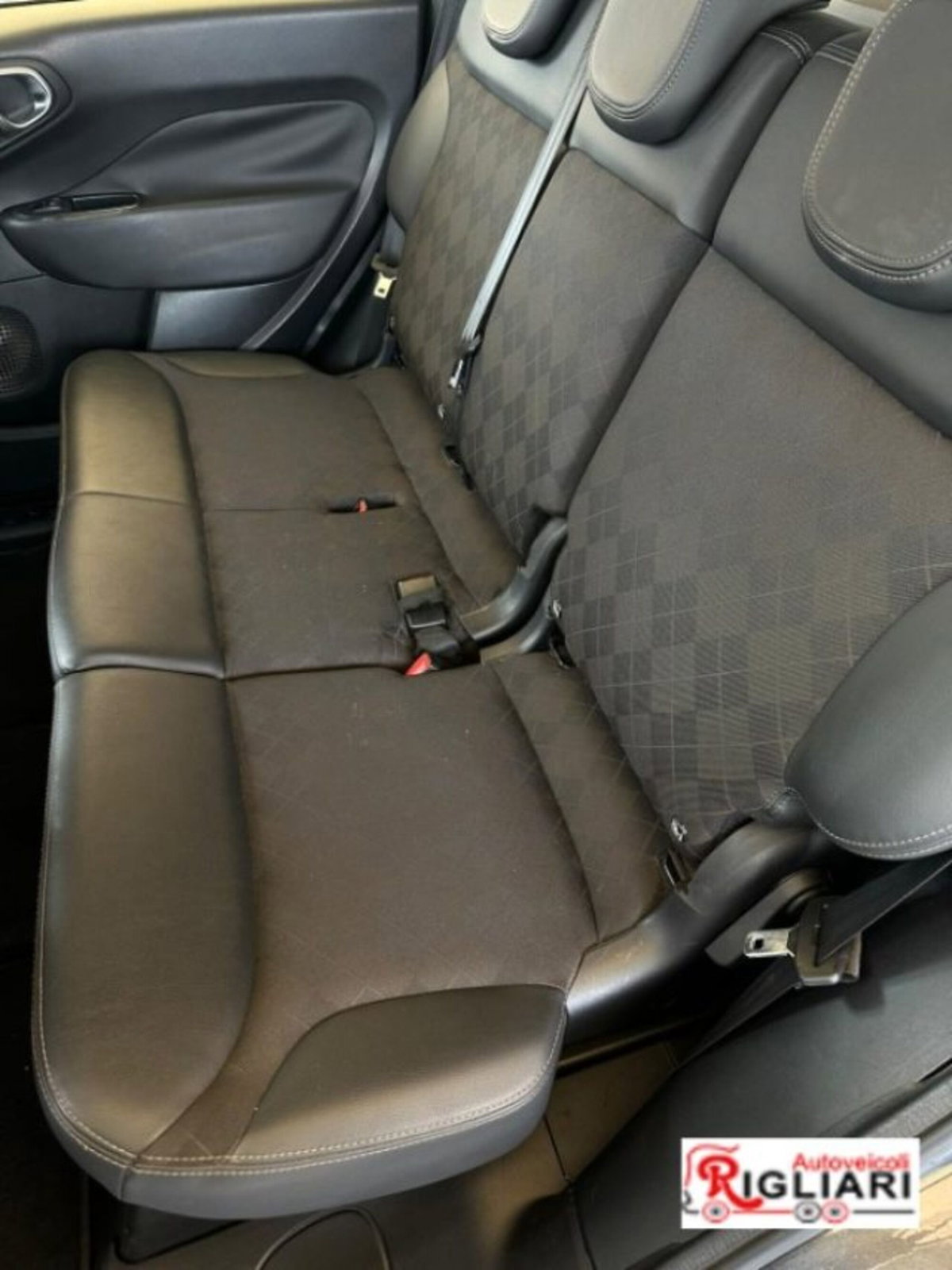 Fiat 500L 1.6 Multijet 120 CV Lounge (10)