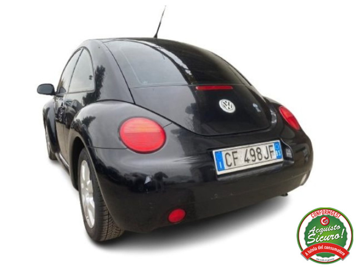 Volkswagen New Beetle TDI 101CV (3)