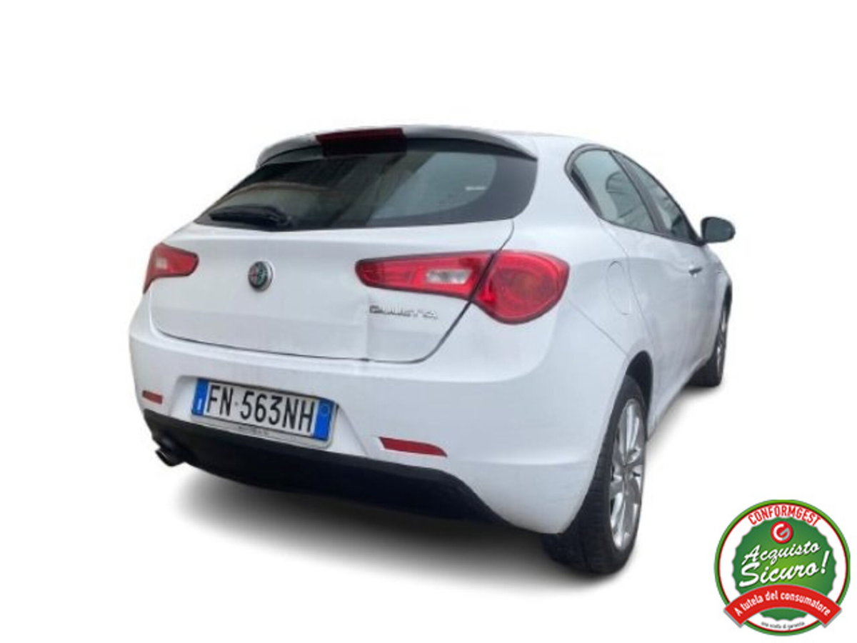 Alfa Romeo Giulietta 1.6 JTDm Super 120cv (2)