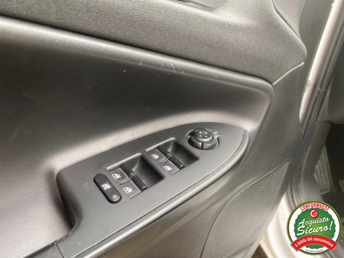 Alfa Romeo Giulietta 1.6 JTDm Super 120cv (6)