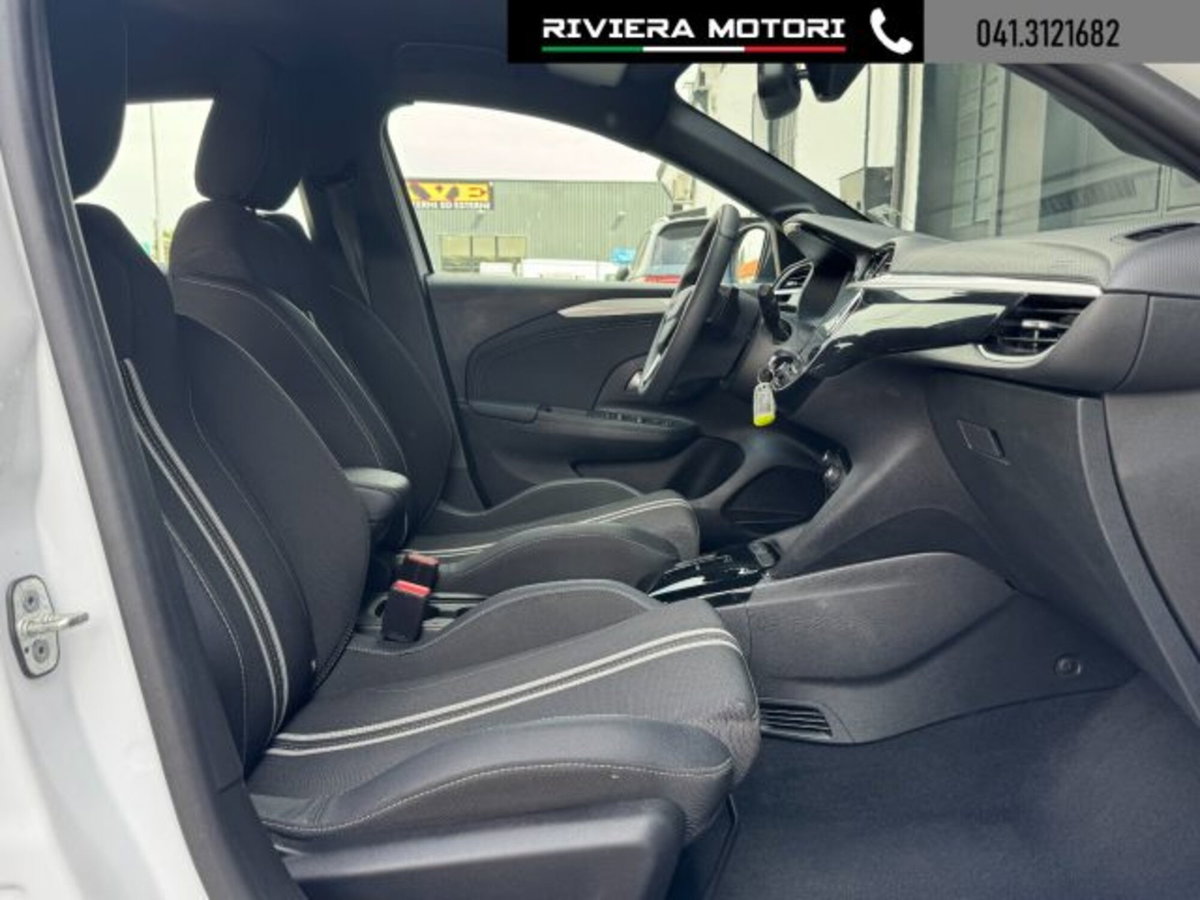 Opel Corsa 1.2 hybrid GS 110cv dct6 (9)