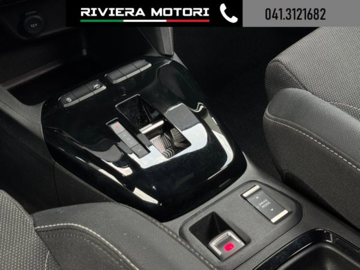 Opel Corsa 1.2 hybrid GS 110cv dct6 (8)