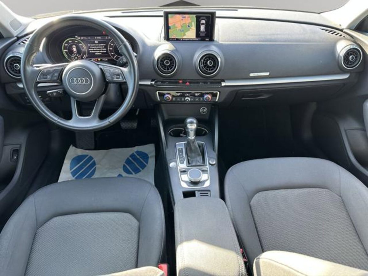 Audi A3 Sportback 40 e-tron S tronic Admired (13)
