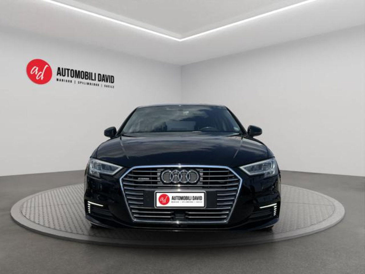 Audi A3 Sportback 40 e-tron S tronic Admired (5)