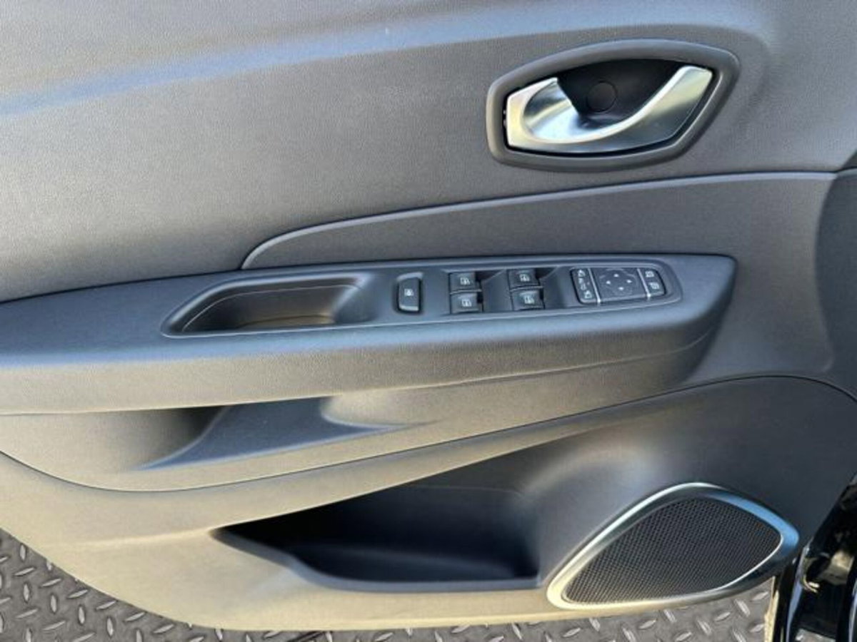 Renault Captur dCi 8V 90 CV Business (9)