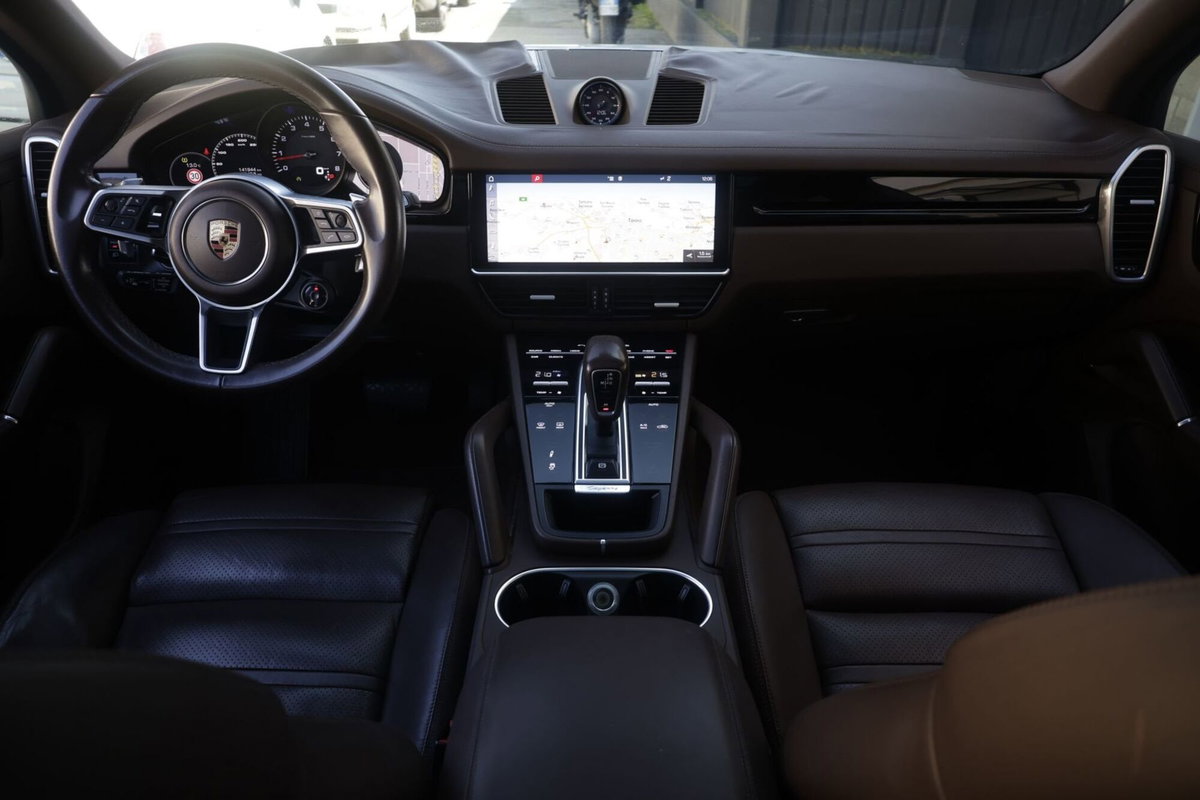 Porsche Cayenne 3.0 V6 (2)