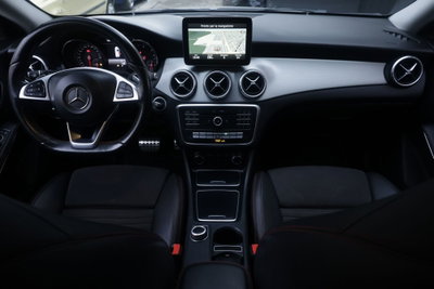 Mercedes-Benz CLA Shooting Brake 200 d AMG Line Premium Plus auto (2)