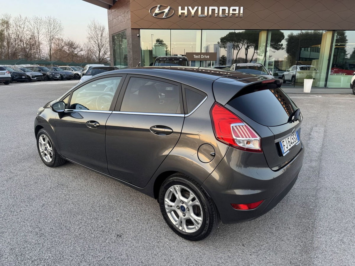 Ford Fiesta 1.5 TDCi 75CV 3 porte Titanium (3)