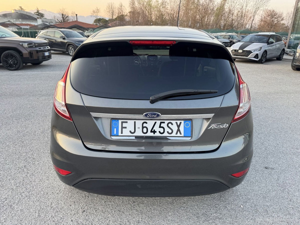 Ford Fiesta 1.5 TDCi 75CV 3 porte Titanium (4)
