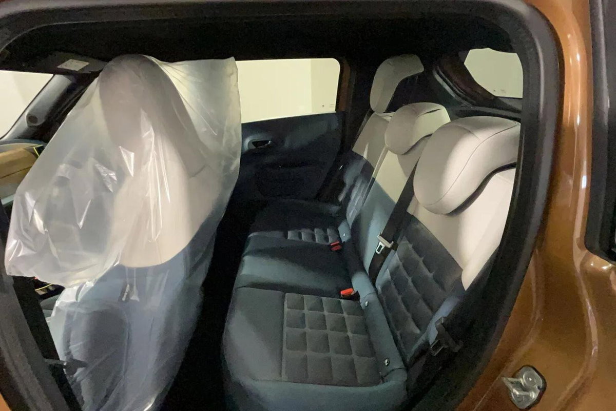 Fiat Grande Panda 1.2 hybrid La Prima 110cv edct (15)