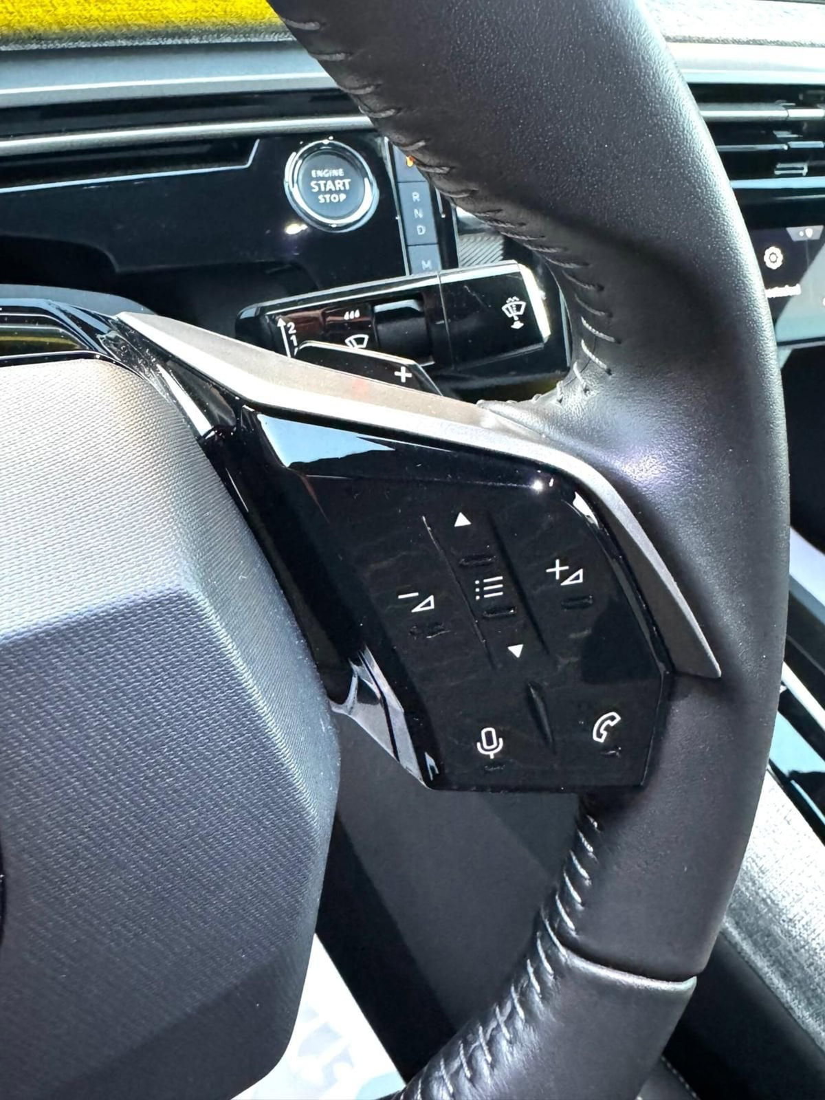 Peugeot 3008 1.2 hybrid Allure Business 145cv e-dcs6 (13)