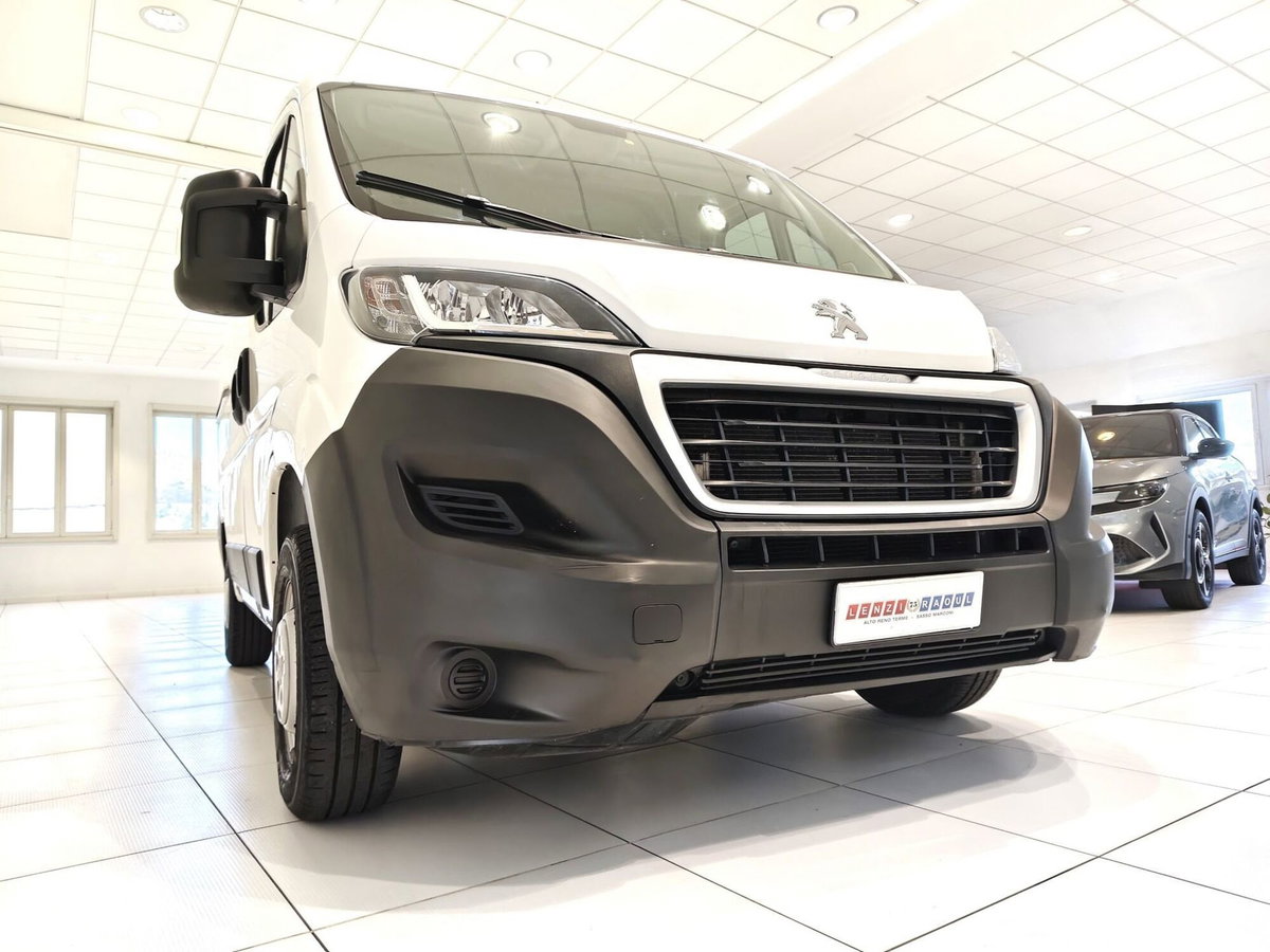Peugeot Boxer Furgone 330 2.2 BlueHDi 140 S&S PC-TN Furgone Premium (11)