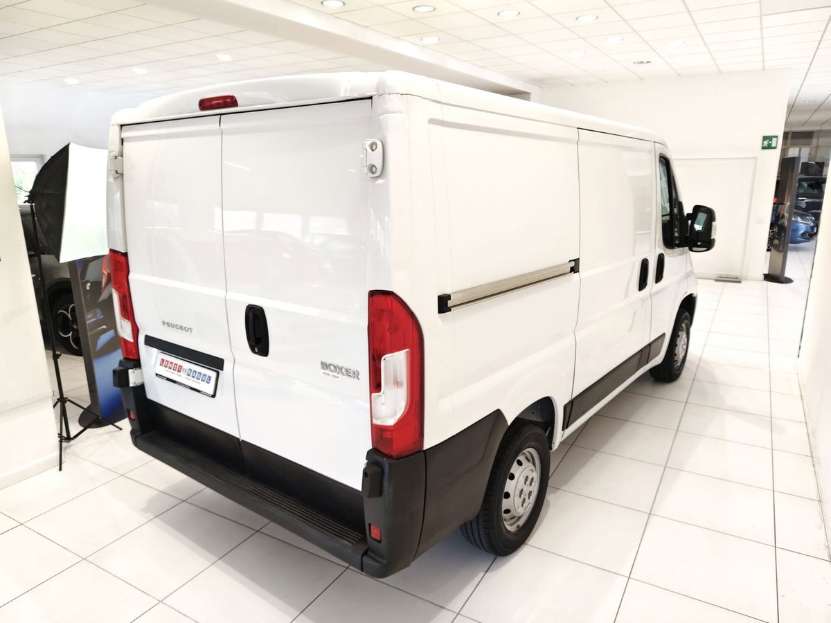 Peugeot Boxer Furgone 330 2.2 BlueHDi 140 S&S PC-TN Furgone Premium (18)