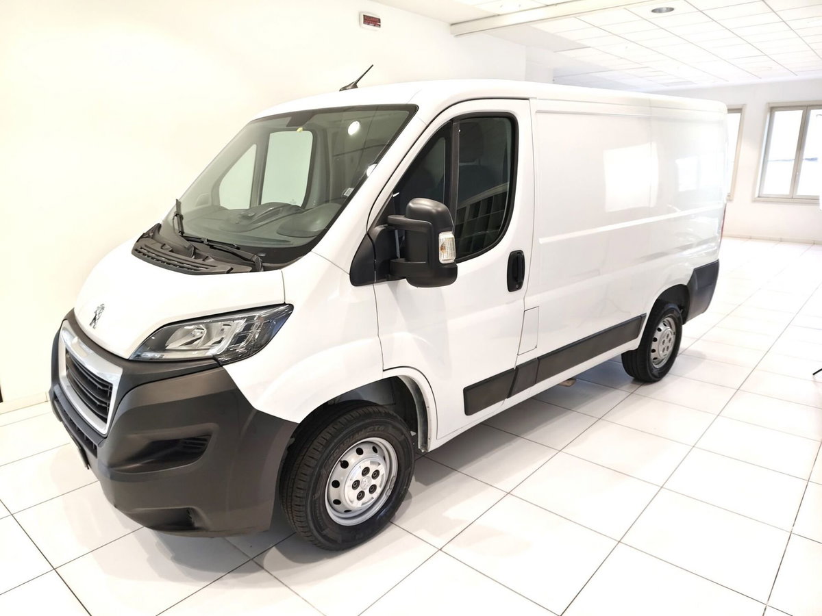 Peugeot Boxer Furgone 330 2.2 BlueHDi 140 S&S PC-TN Furgone Premium (5)