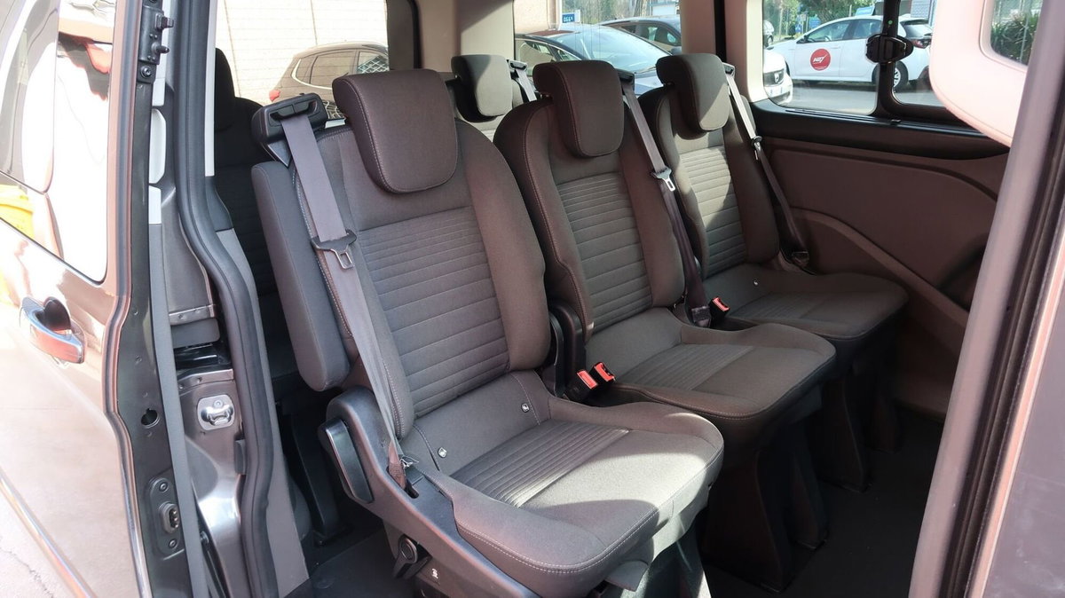 Ford Tourneo Custom 320 2.0 TDCi 130CV MHEV PC Titanium (10)