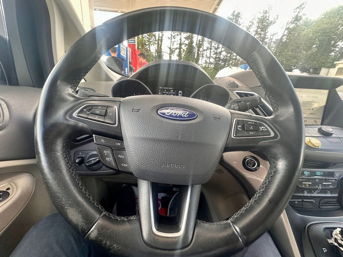 Ford Tourneo Connect 7 1.5 TDCi 120 CV Powershift Titanium (14)