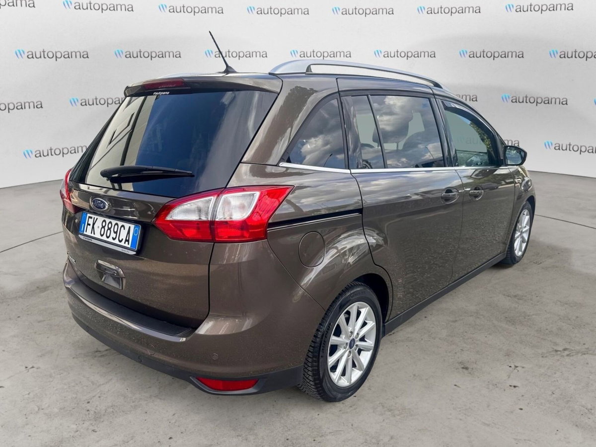 Ford Tourneo Connect 7 1.5 TDCi 120 CV Powershift Titanium (5)