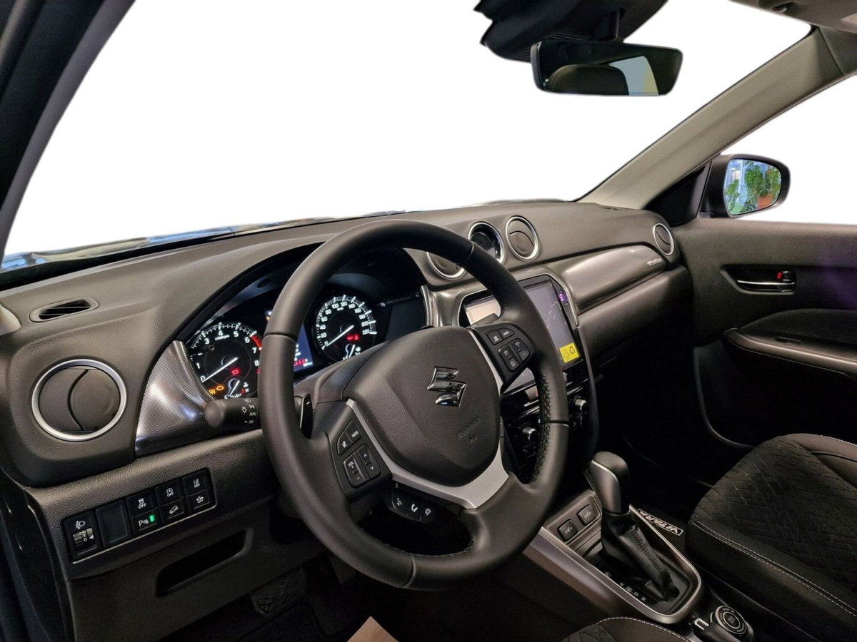 Suzuki Vitara 1.4h Top 2wd 110cv (8)