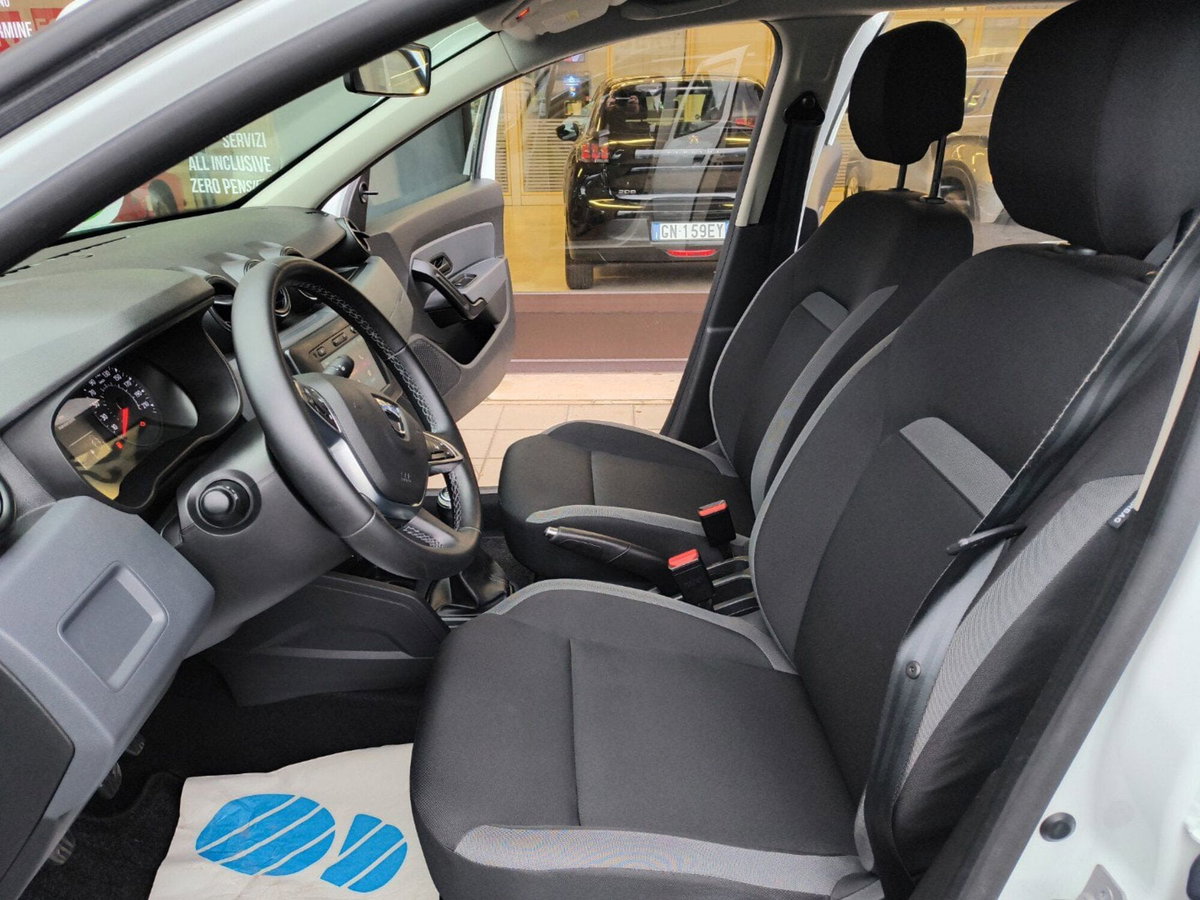 Dacia Duster 1.5 Blue dCi 8V 115 CV 4x4 Comfort (9)