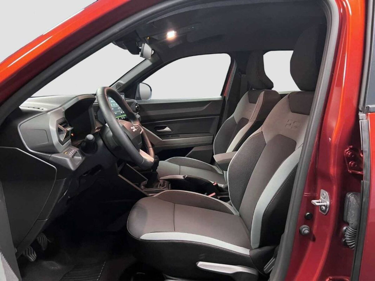 Dacia Duster 1.2 mild hybrid Extreme 4x4 130cv (9)