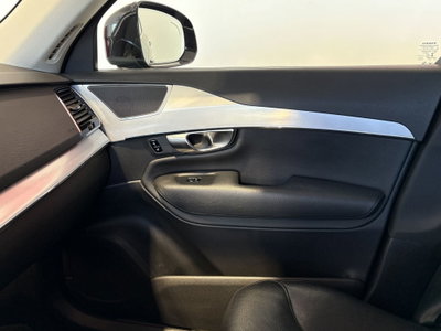 Volvo XC90 D5 AWD Geartronic Momentum (17)
