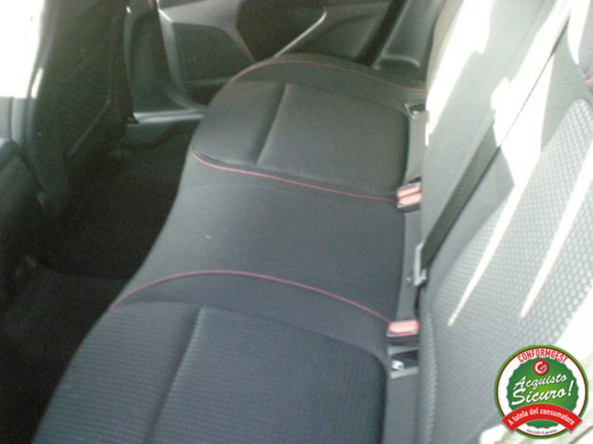 Ford Focus 1.0 EcoBoost 125 CV 5p. ST-Line (14)