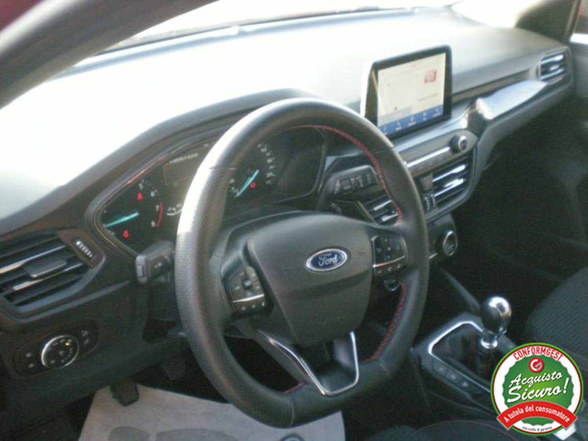 Ford Focus 1.0 EcoBoost 125 CV 5p. ST-Line (15)