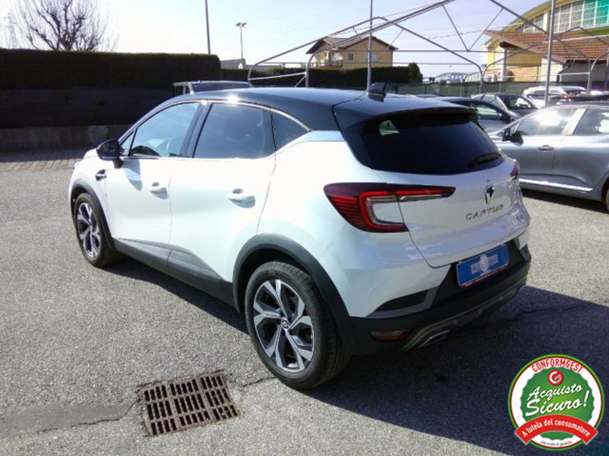 Renault Captur Full Hybrid E-Tech 145 CV RS Line (3)