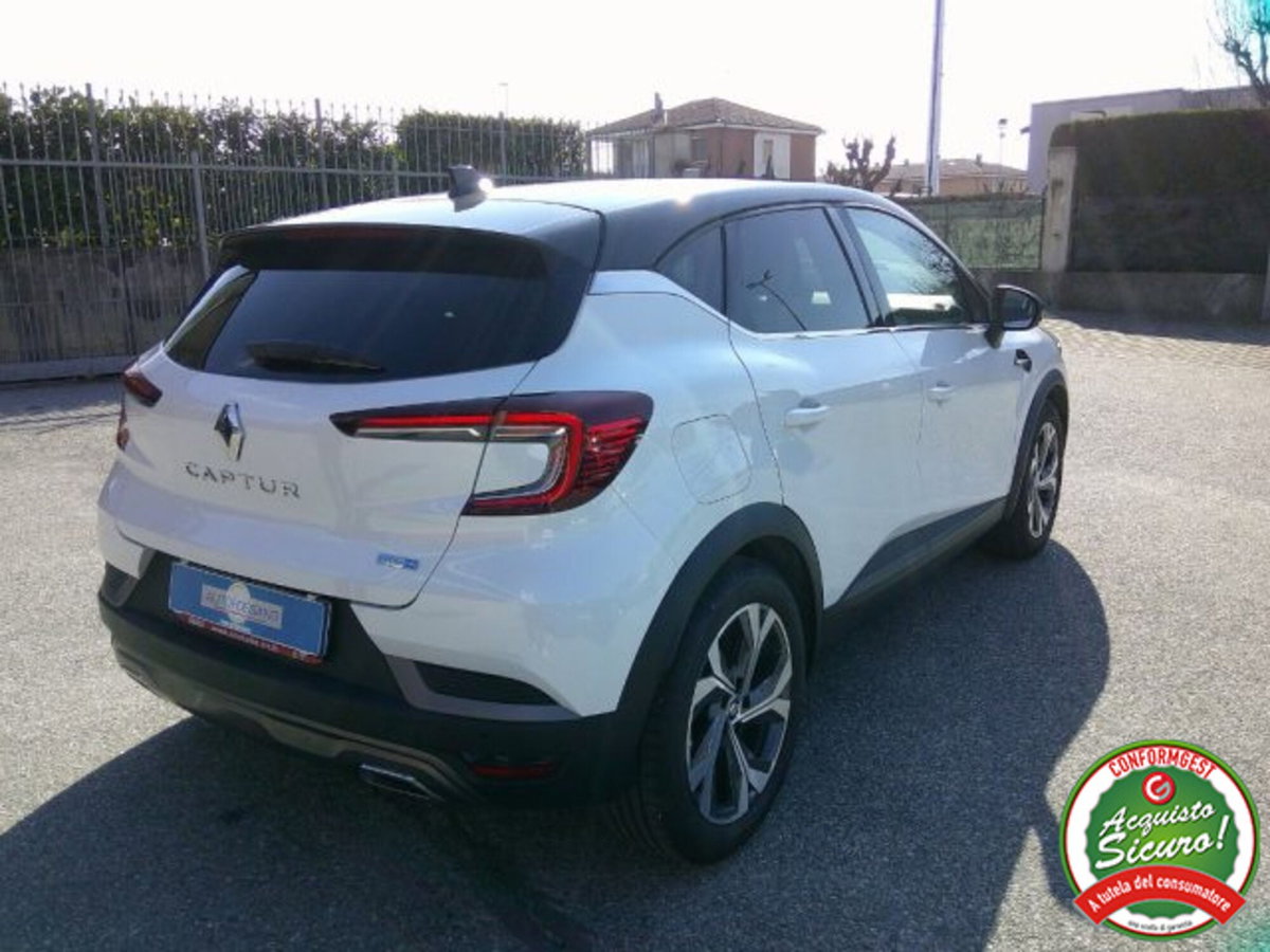 Renault Captur Full Hybrid E-Tech 145 CV RS Line (5)