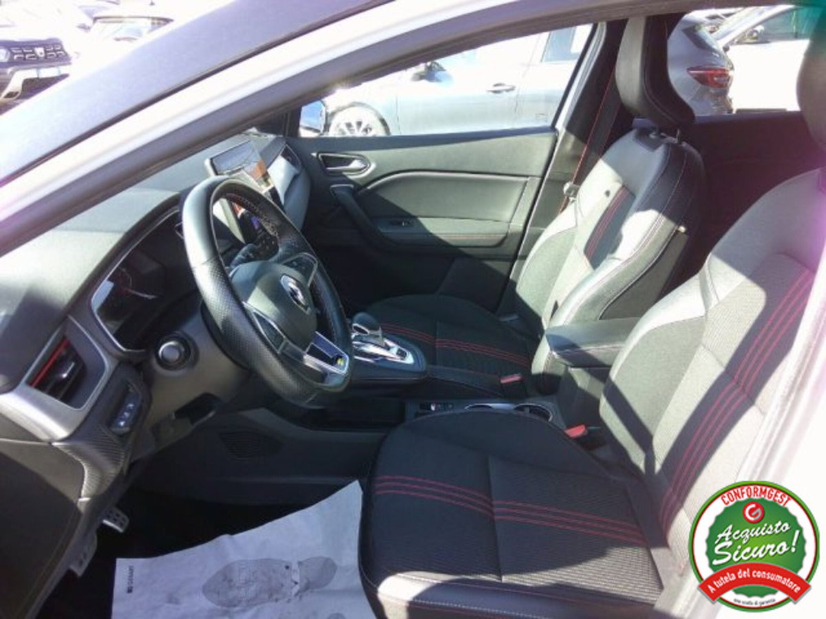 Renault Captur Full Hybrid E-Tech 145 CV RS Line (9)