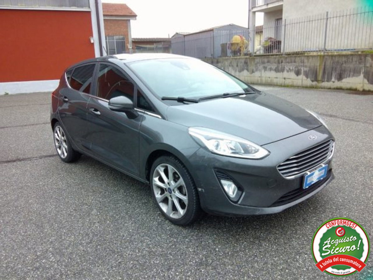 Ford Fiesta 1.1 85 CV 5 porte Titanium (7)