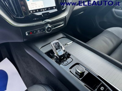 Volvo XC60 2.0 b5 mhev Plus Dark awd auto (10)