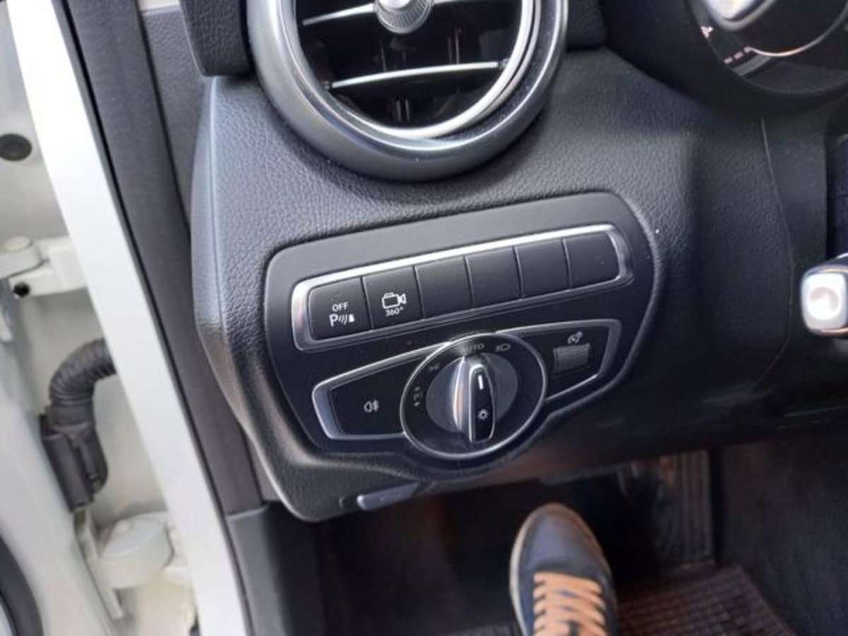 Mercedes-Benz GLC Coupé 220 d 4Matic Coupé Sport (13)