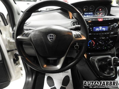 Lancia Ypsilon 0.9 TwinAir 85 CV 5 porte Metano Ecochic Elefantino (20)