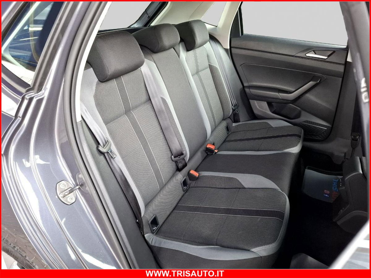 Volkswagen Polo 1.0 tsi Style 95cv (10)