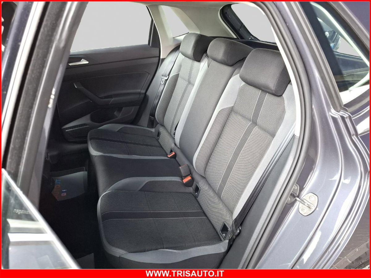 Volkswagen Polo 1.0 tsi Style 95cv (11)