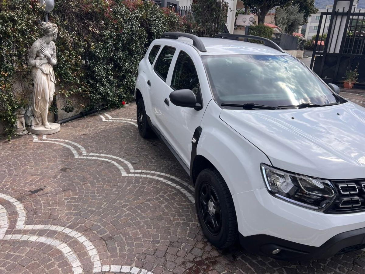 Dacia Duster 1.5 dCi 8V 4x2 Essential (6)