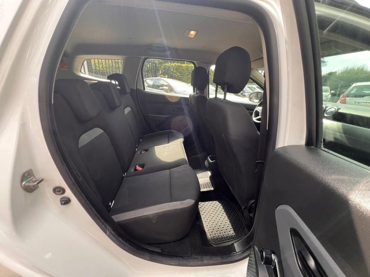 Dacia Duster 1.5 dCi 8V 4x2 Essential (7)