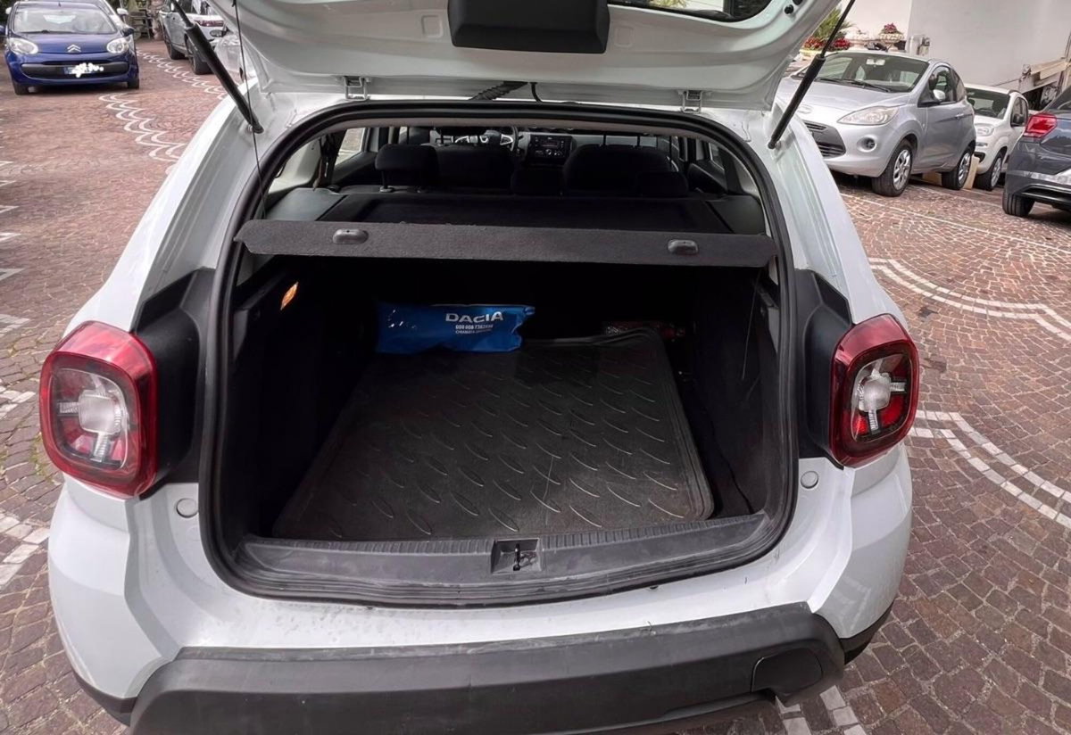 Dacia Duster 1.5 dCi 8V 4x2 Essential (8)