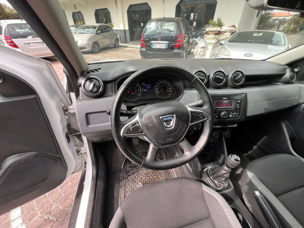 Dacia Duster 1.5 dCi 8V 4x2 Essential (9)
