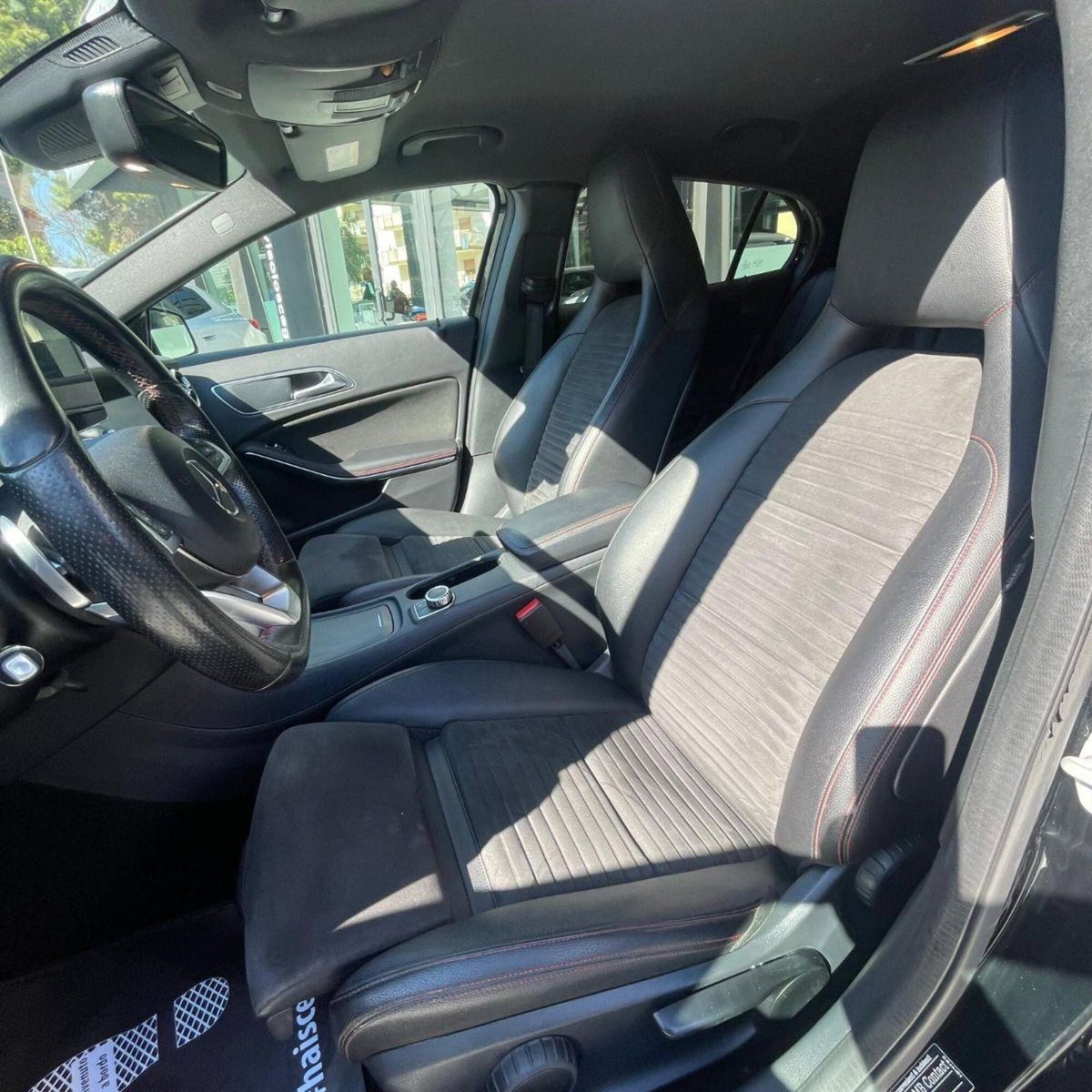 Mercedes-Benz GLA SUV 200 d Automatic Premium (2)