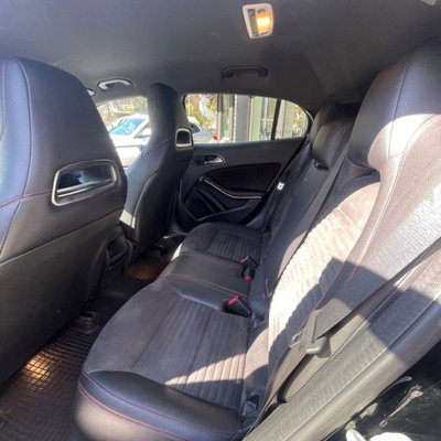 Mercedes-Benz GLA SUV 200 d Automatic Premium (3)